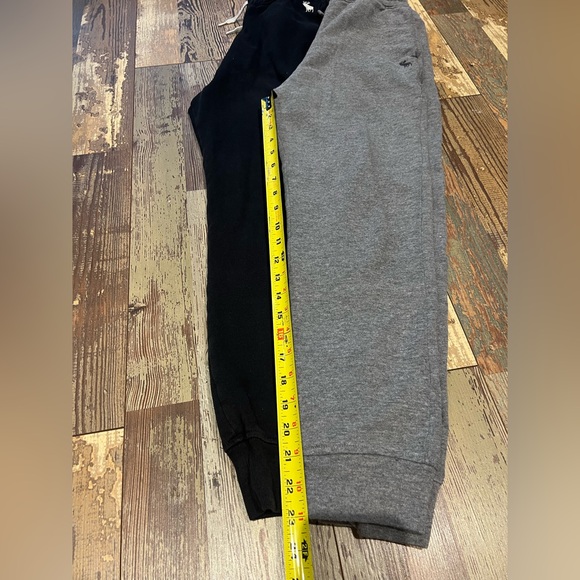 Abercrombie Joggers - Picture 4 of 9